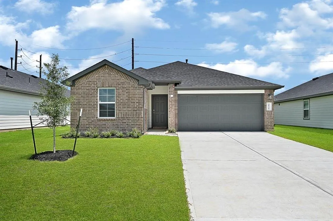 3 bed, 2.0 bath, 1638 sqft, $2,150 — Photo 1