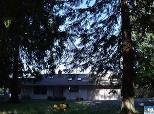 312 Bonneville Ln, Sequim, WA 98382