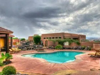 3 bed, 2400 sqft, $2,995 — Photo 4