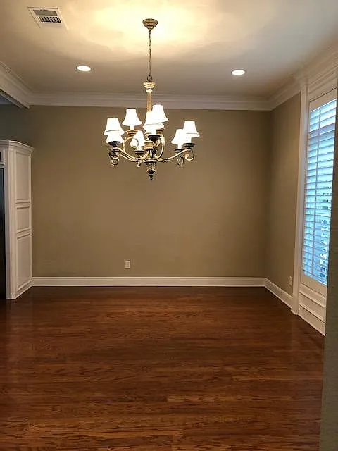 3 bed, 3.5 bath, 3387 sqft, $3,900 — Photo 3