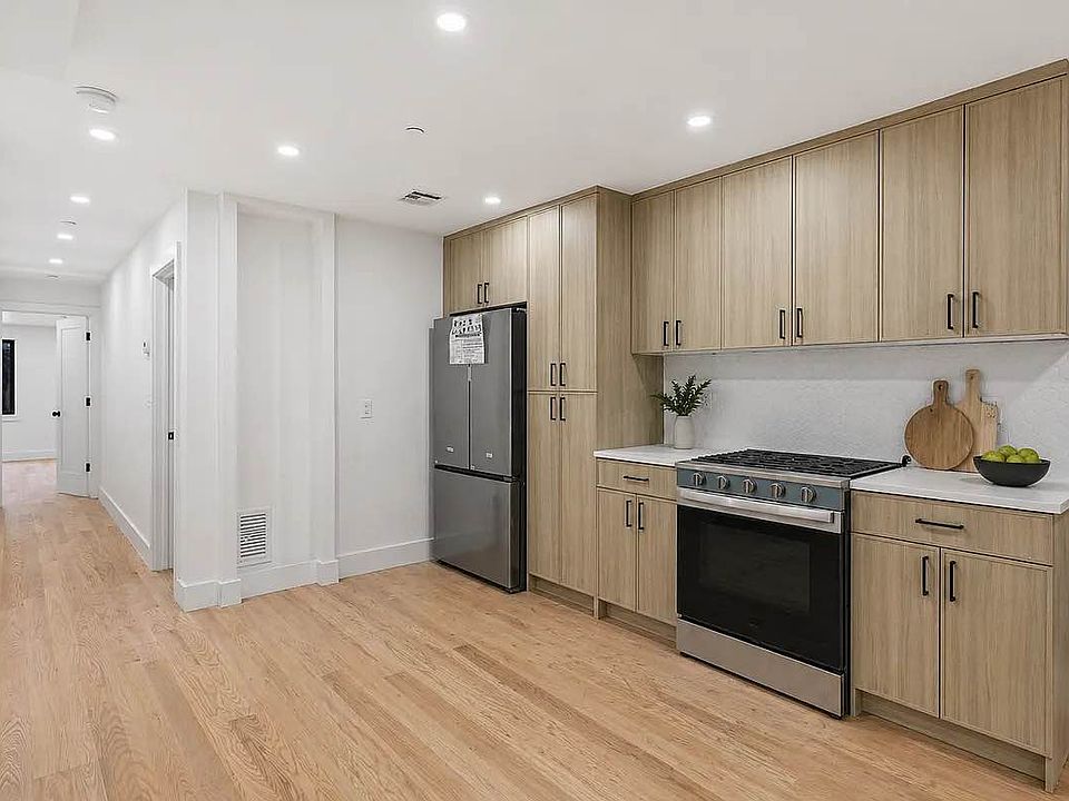 1st image of 631 Saint Marks Ave Floor 2