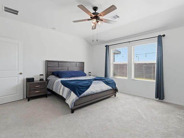 651 Spring Ashberry Ct — Photo 16