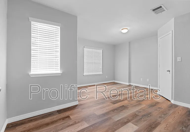 5904 Chuckwagon Cir — Photo 20