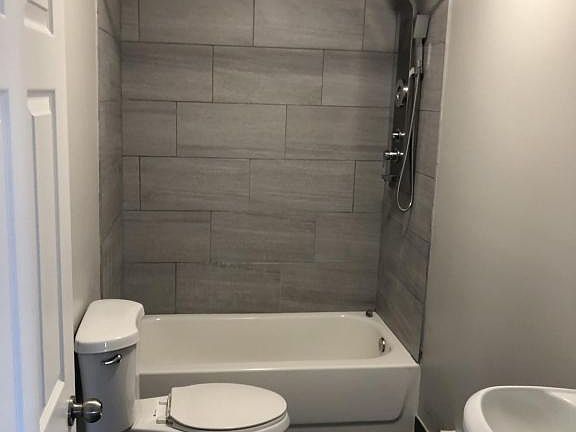 3rd image of 607 Highland Ave #1