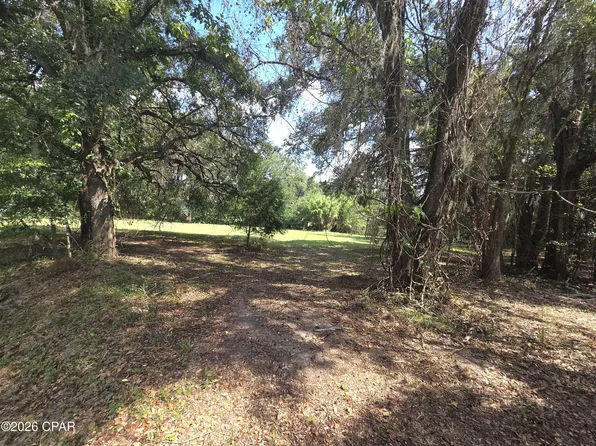 Live Oak Ln, Blountstown, FL 32424