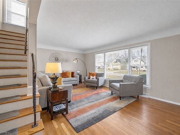 2nd image of 6590 Queens Park Ave