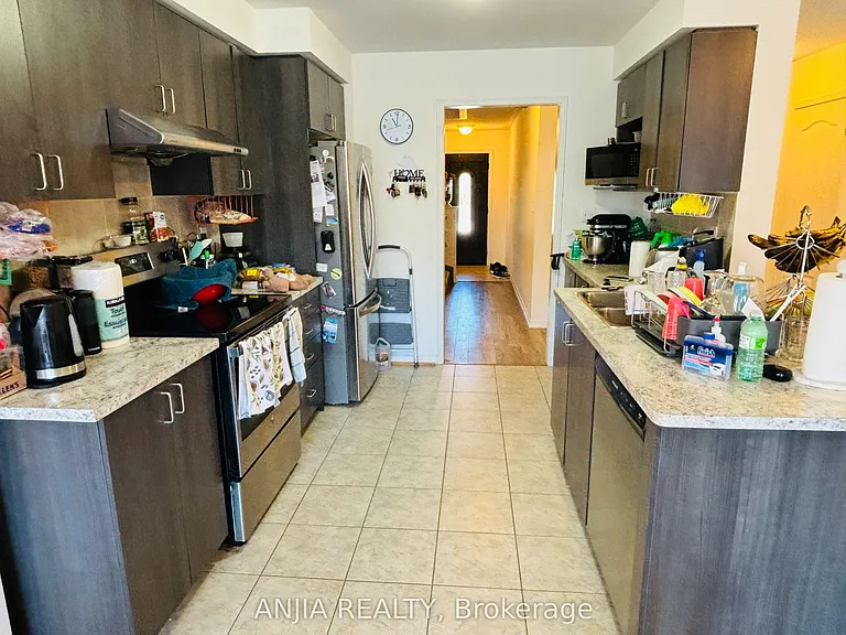 169 Dance Act Ave — Photo 4