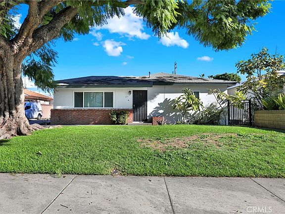 3rd image of 291 W Artesia St