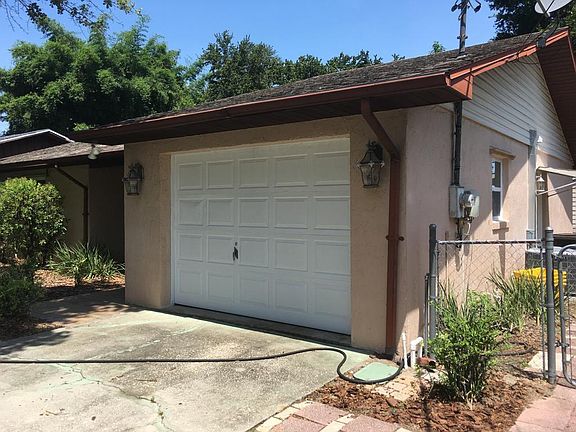 4th image of 330 Okaloosa Dr