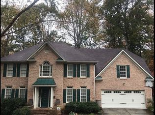 913 Spring Valley, Woodstock, GA 30189