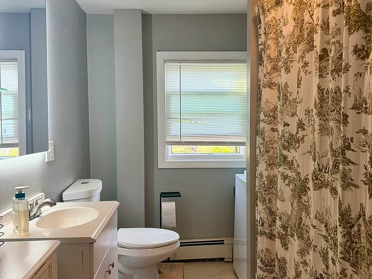 224 Pool St #2 — Photo 5