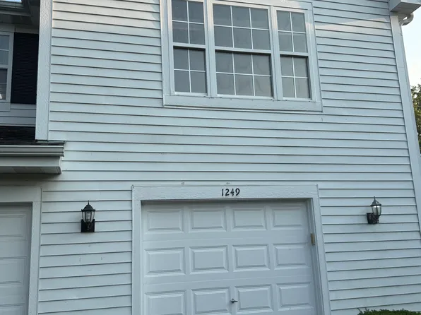 1249 Orleans Dr, Mundelein, IL 60060