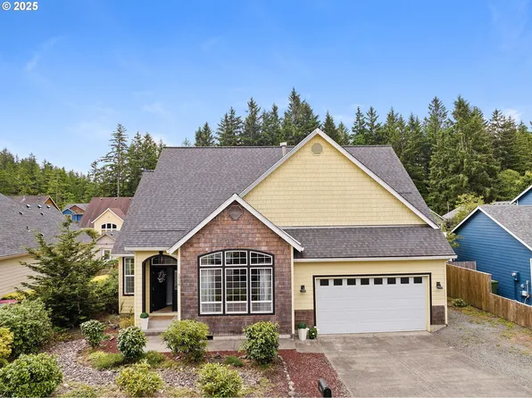 1058 Nautical Dr, Hammond, OR 97121