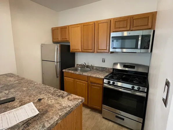 218 6th St APT 1, Jersey City, NJ 07302