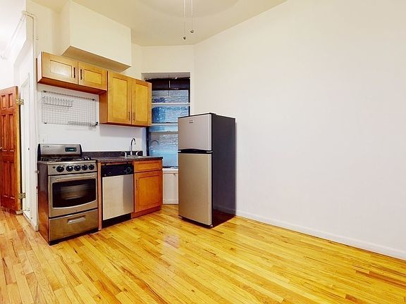 5th image of 355 E 4th St #2F