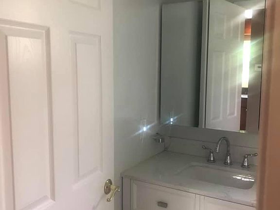 5th image of 3505 4th Ave