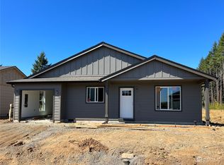 1015 Peach Rd, Winlock, WA 98596