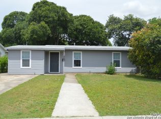 587 Overhill Dr, San Antonio, TX 78228