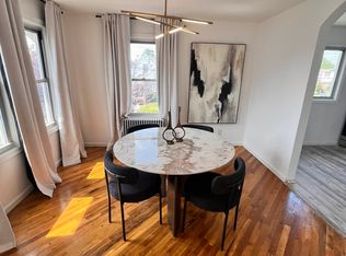 25102 139th Ave #2, Rosedale, NY 11422