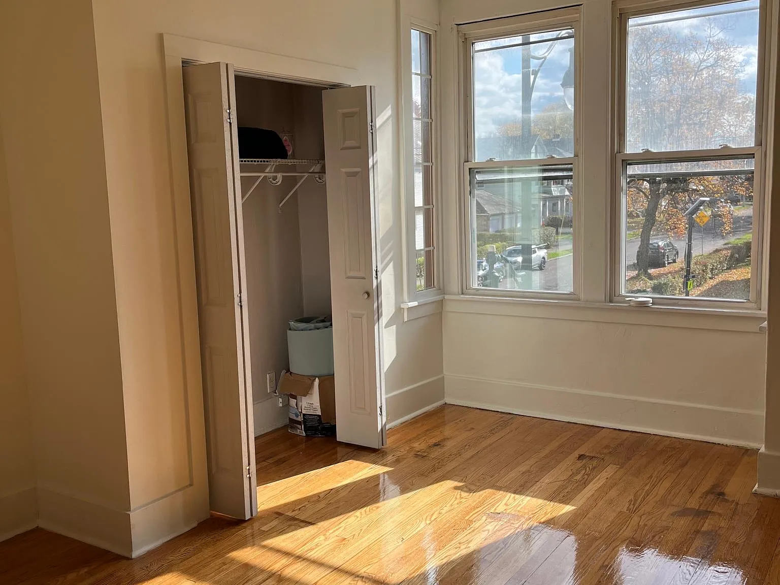 3 bed, $1,800 — Photo 4