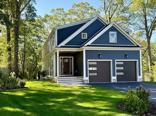 14 Benjamin Rd, Lexington, MA 02421