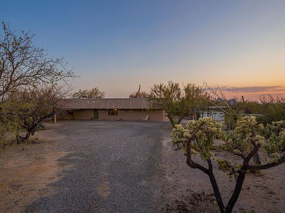 2nd image of 4315 W Mesquital Del Oro