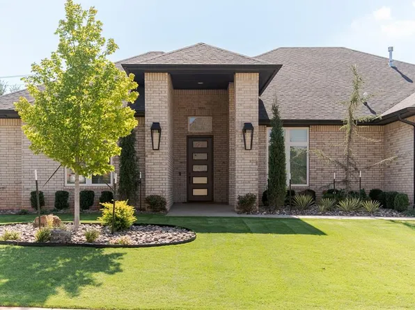 364 Saint Claire Dr, Edmond, OK 73025