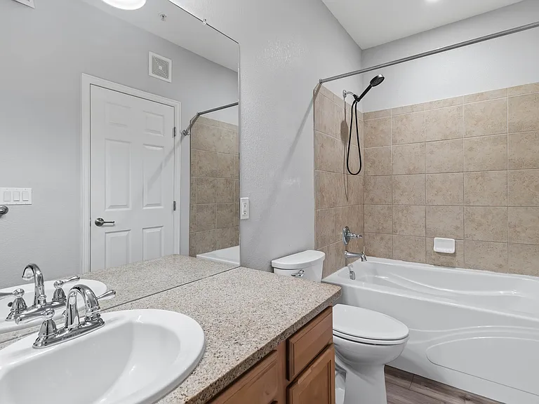 17525 Wilde Ave #208 — Photo 17