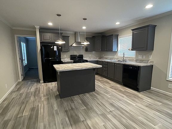 2nd image of 157 Dewitt St #120