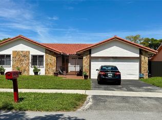 20118 NW 58th Pl, Hialeah, FL 33015