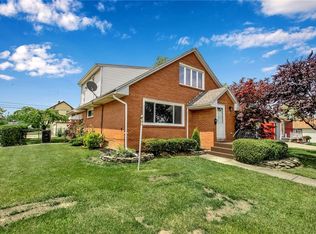 4 Chaplin Dr, Buffalo, NY 14223