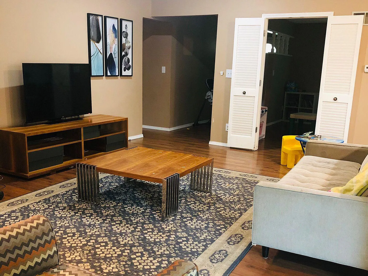 3 bed, 1802 sqft, $2,450 — Photo 2