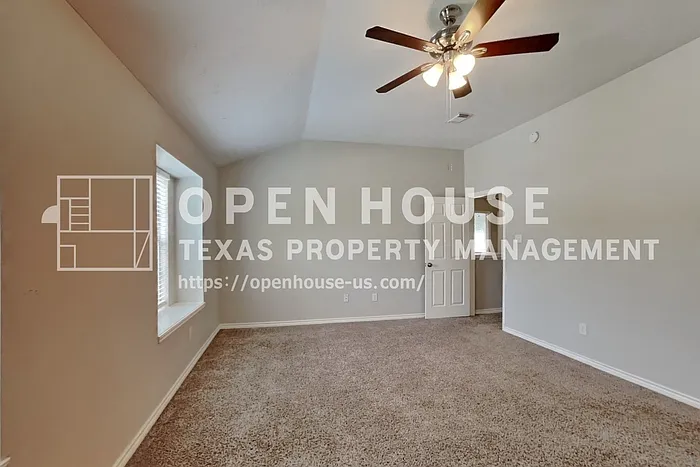 21504 Palace Pines Dr — Photo 9
