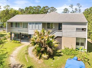 28407 Island Dr, Lacombe, LA 70445