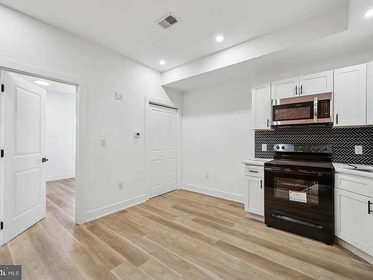 3103 N 9th St #B — Photo 3