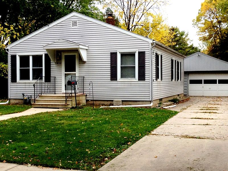 1st image of 852 Redwood Dr