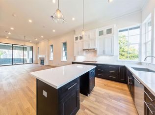 2234C Lou Ellen Ln, Houston, TX 77018