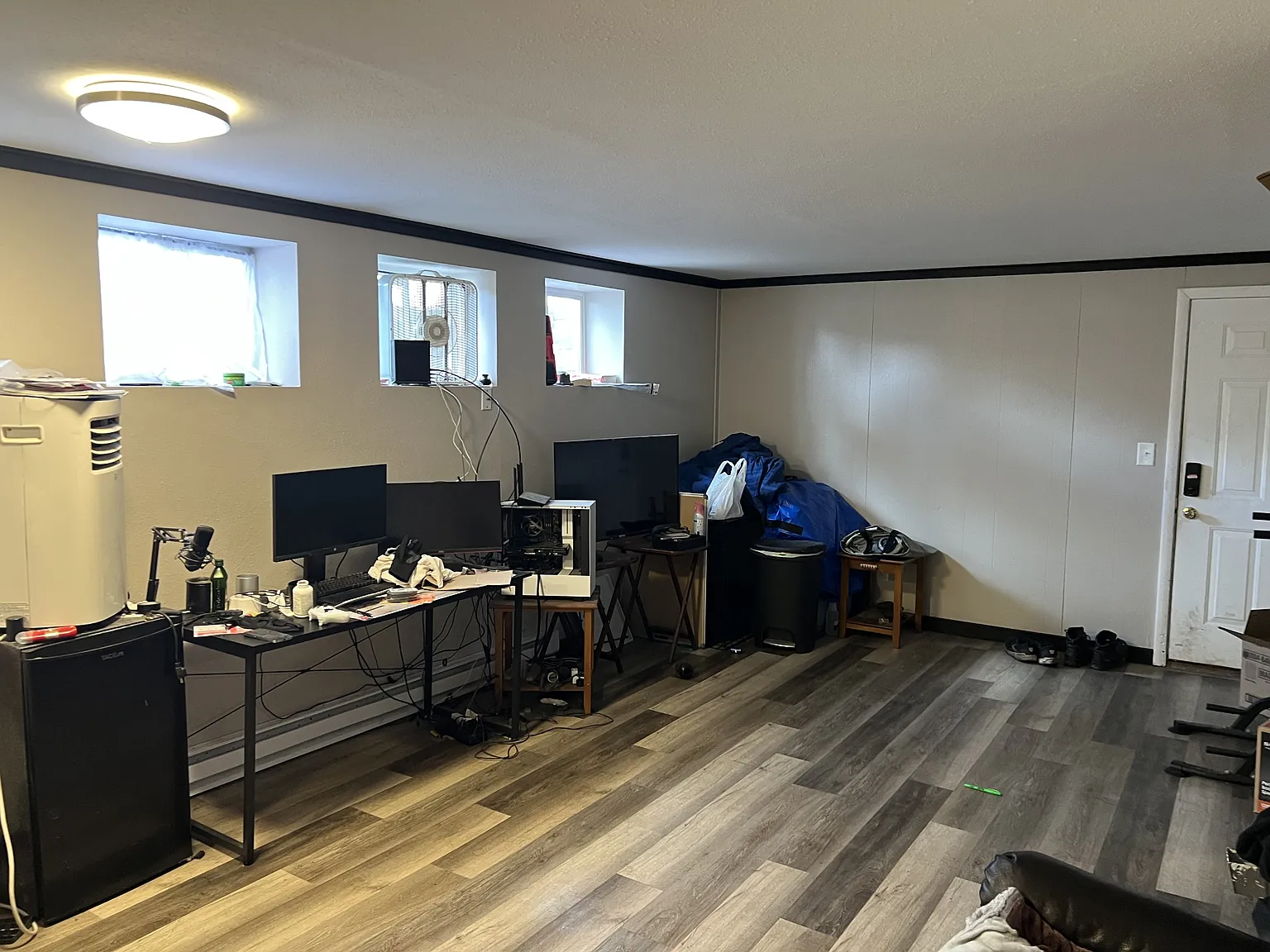 418 Forest Avenue North - 3 — Photo 3