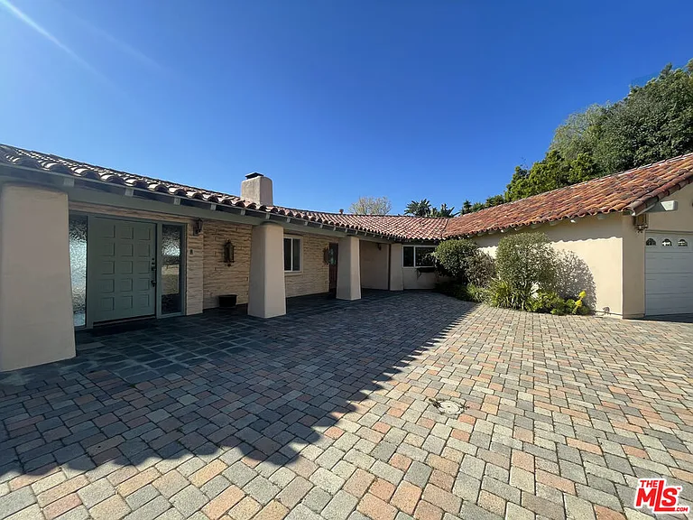 10723 Stradella Ct — Photo 4