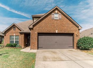6774 Southern Trace Cir, Leeds, AL 35094