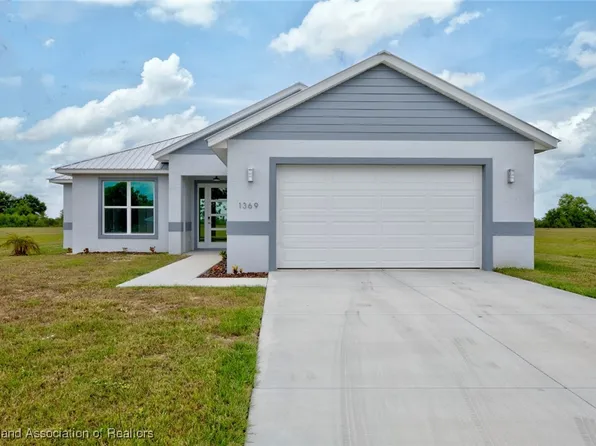 1369 Blue Heron Dr, Sebring, FL 33876