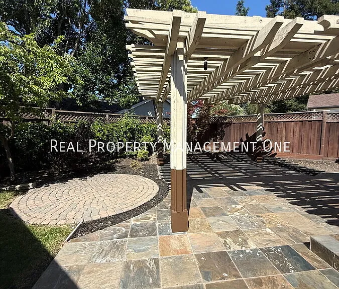 4682 Laramie Gate Ct — Photo 45