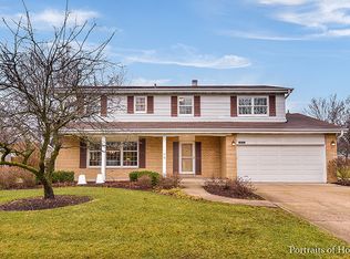 1876 Briarcliffe Blvd, Wheaton, IL 60189