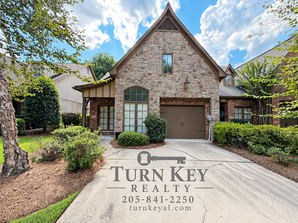 4620 Cotswold Ln