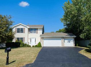6038 Nimtz Rd, Loves Park, IL 61111
