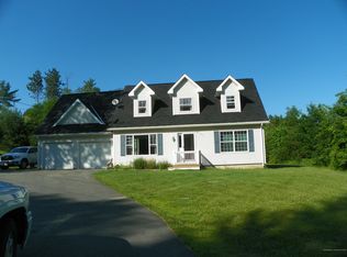 96 Crescent St, Skowhegan, ME 04976