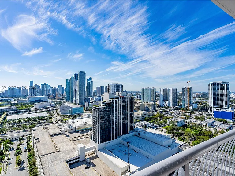 1750 N Bayshore Dr #3410 — Photo 25
