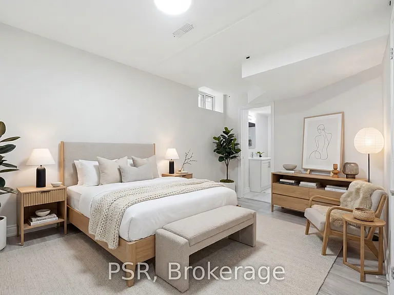 426 Arrowsmith Dr #LOWER — Photo 7