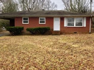 668 E 4th St, Cookeville, TN 38501