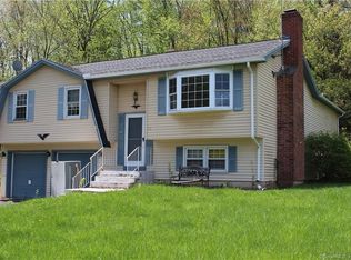 22 Scanlon Ct, Meriden, CT 06450